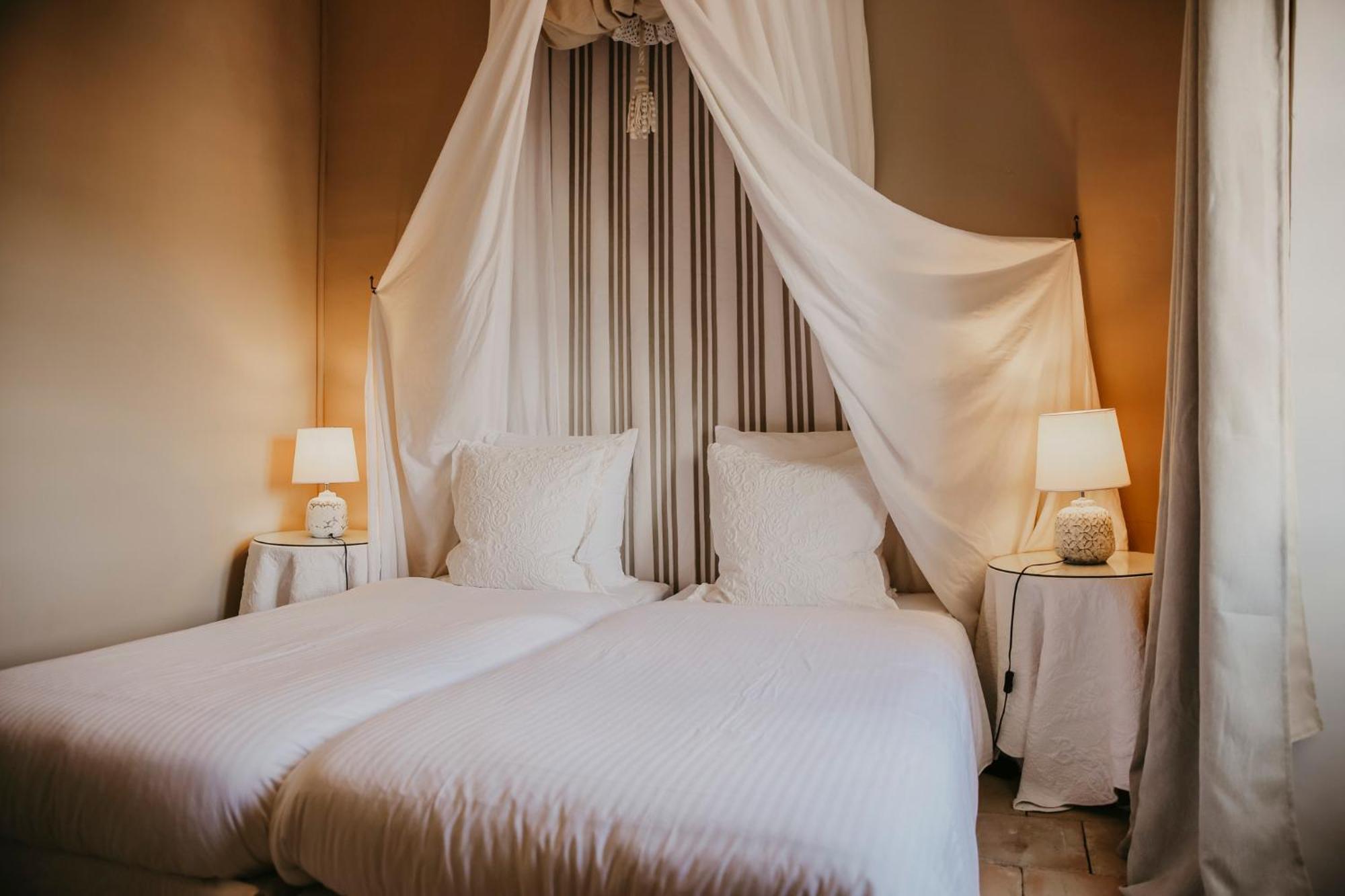 Domaine De La Monestarie - Teritoria Hotel Bernac  Kamer foto